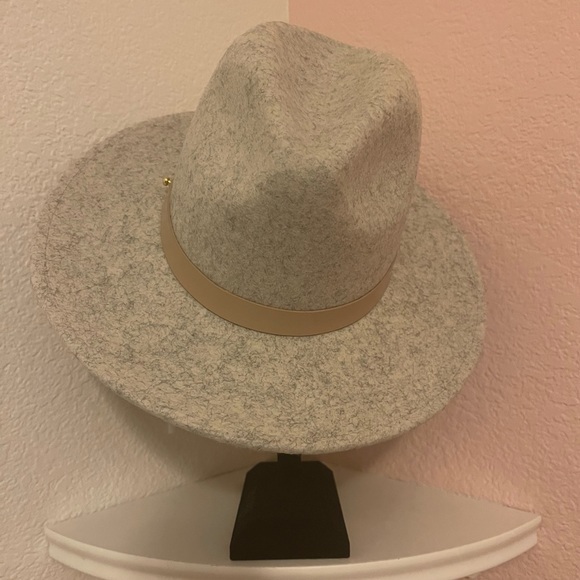 Lack of Color Fedora in style “The Mack”. Various Sizes. Neutral color - Picture 8 of 14